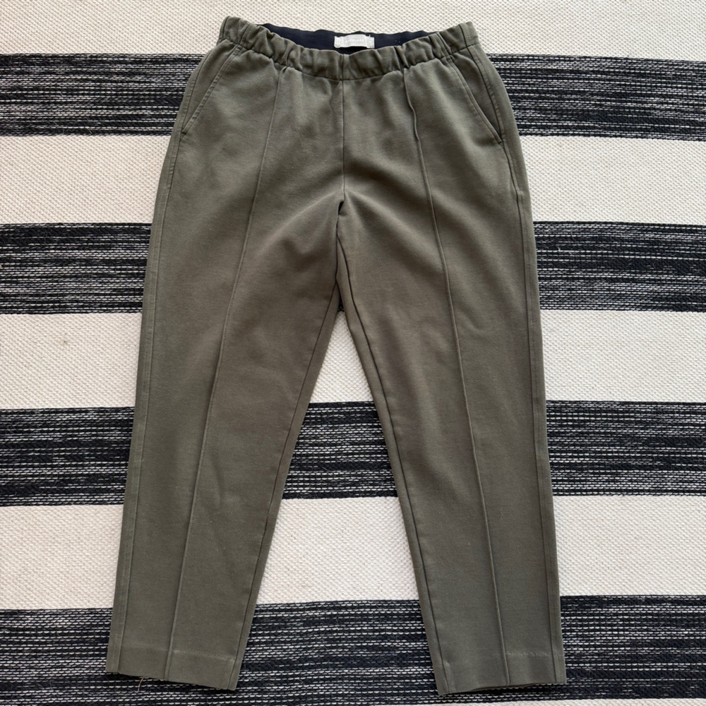 Everlane Women's Dark Olive Green Ankle Pant with Elastic Waist Size M